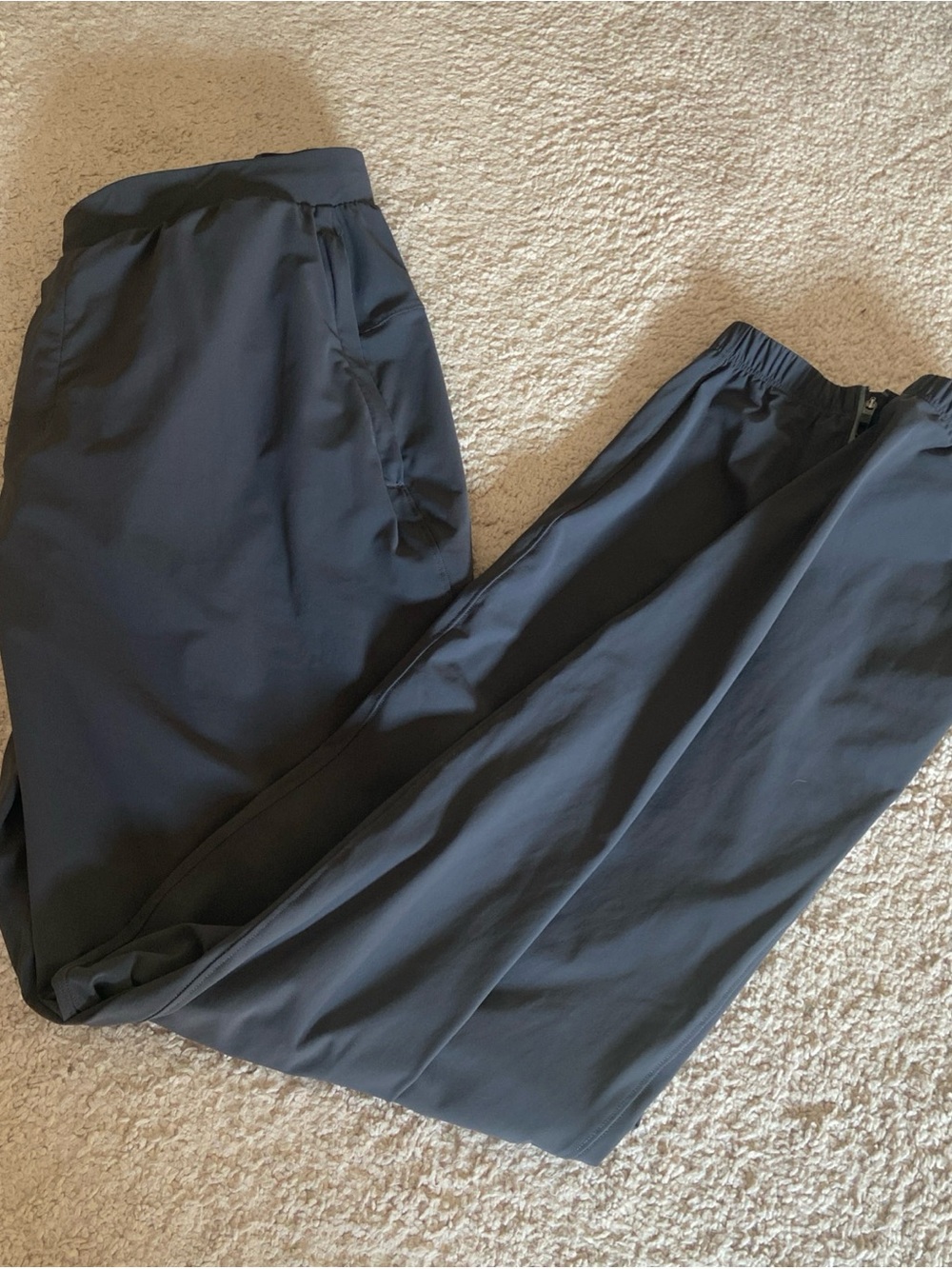 lululemon athletica Men's Joggers in Dark Charcoal